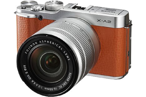 Bild Die Fujifilm X-A2 besitzt wie die X-A1 einen normalen 16 Megapixel APS-C CMOS Sensor statt der X-Trans-Technologie. [Foto: Fujifilm]