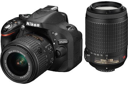 Nikon D5200 mit AF-S 18-55 mm VR II und 55-200 mm VR. [Foto: Nikon]