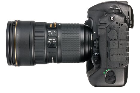 Bild Zahlreiche Schnittstellen zieren die linke Seite der Nikon D5. Darunter etwa USB 3, HDMI, LAN, Mikrofonein- sowie Mikrofonausgang. [Foto: MediaNord]