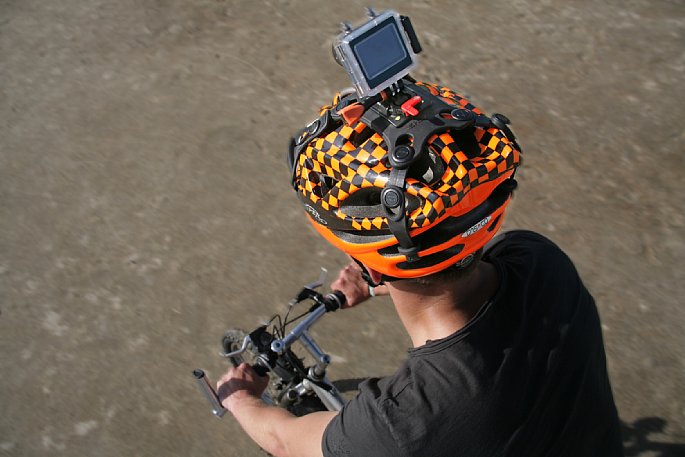 Bild Rollei Actioncam-Helmhalterung Fahrrad Pro im Einsatz. [Foto: Rollei]