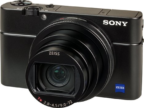 Bild Im äußerst kompakten und etwa 300 Gramm schweren Gehäuse der RX100 VII kombiniert Sony ein 24-200mm-Zoom mit einem 1"-Sensor. [Foto: MediaNord]