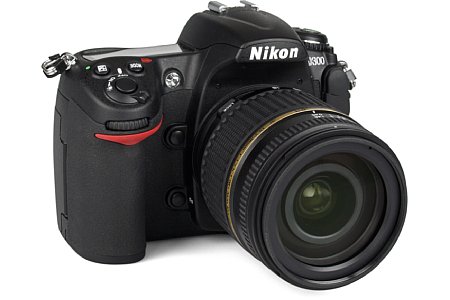 i1 Bundle Nikon D300 mit Tamron 18-250mm [Foto: Imaging One GmbH]