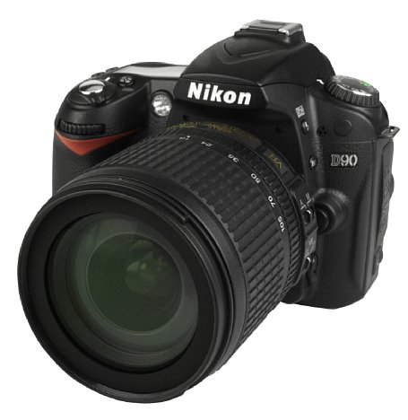 Bild Nikon D90 mit Nikon AF-S Nikkor 18-105 mm 1:3.5-5.6 G ED [Foto: MediaNord]