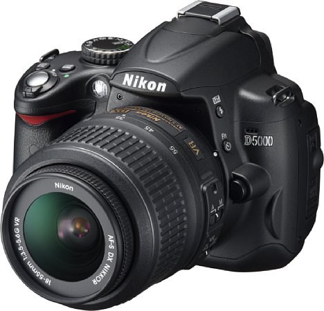 Bild Nikon D5000 AF-S DX Nikkor 18-55mm 1:3.5-5.6 G VR [Foto: Nikon]