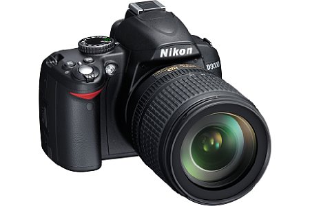 Nikon D3000 18-105mm [Foto: Nikon]