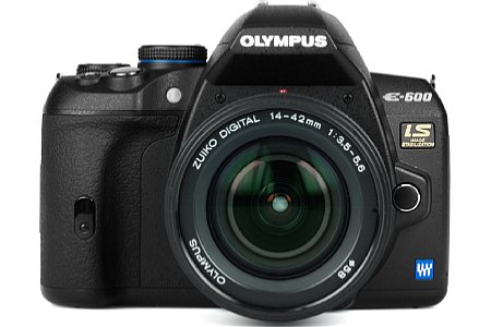 Olympus E-600 Zuiko Digital 14-42mm 1:3.5-5.6 [Foto: Olympus]