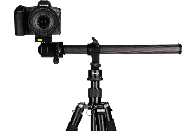 Bild Rollei Winkel-Arm für Stative mit montierter Kamera. [Foto: Rollei]