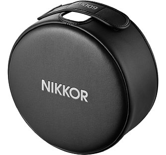 Bild Als Transportschutz kommt beim Nikon Z 600 mm F4 TC VR S die mitgelieferte Streulichtblendenkappe Nikon LC-K107 zum Einsatz. [Foto: Nikon]