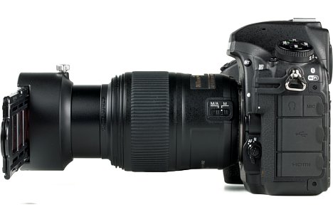 Bild Lediglich für die Beleuchtung muss der Fotograf sorgen, wenn beispielsweise wie hier die D850 mit 60 mm Makro und dem ES-2 eingesetzt werden soll. [Foto: MediaNord]
