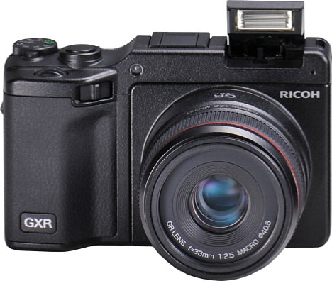Bild Ricoh GXR mit 50 mm 2.5 Makro [Foto: Ricoh]