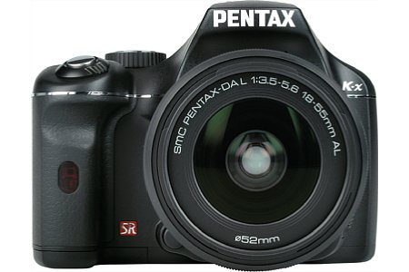 Pentax K-x mit SMC Pentax-DA L 1:3.5-5.6 18-55 mm AL [Foto: MediaNord]
