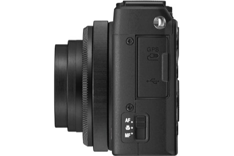 Bild Die Nikon Coolpix A bietet neben einem Kabelfernauslöseanschluss auch eine HDMI-Mini- sowie eine USB-Schnittstelle. [Foto: Nikon]