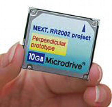 Bild 10 GB Microdrive [Foto: Tohoku-Universität] [Foto: Foto: Tohoku-Universität]