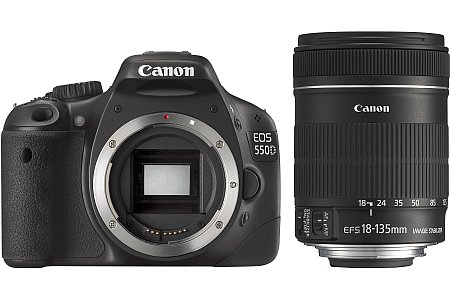 Canon EOS 550D mit EF-S 18-135 IS [Foto: Canon]