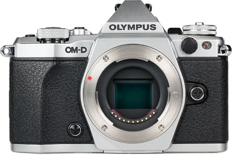 Bild Der 16 Megapixel auflösende CMOS-Bildsensor der Olympus OM-D E-M5 Mark II ist beweglich gelagert und erlaubt dank fünfachsiger Stabilisierung bis zu fünf Blendenstufen längere Belichtungszeiten. [Foto: MediaNord]