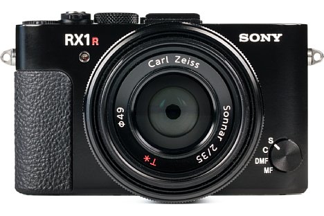 Bild Hinter der lichtstarken Weitwinkel-Festbrennweite steckt bei der Sony RX1R II ein Kleinbildsensor mit 42 Megapixeln Auflösung. [Foto: MediaNord]