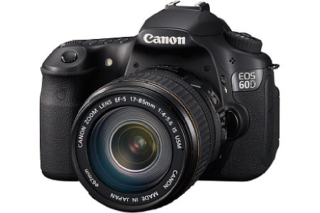 Canon EOS 60D mit EF-S 17-85 mm 1:4-5.6 IS USM [Foto: Canon]