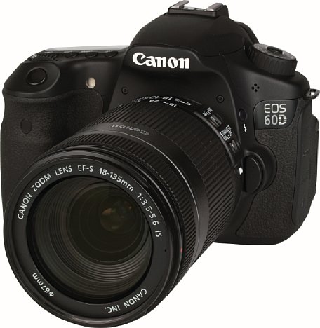 Bild Canon EOS 60D mit EF-S 18-135 mm 1:3.5-5.6 IS [Foto: MediaNord]