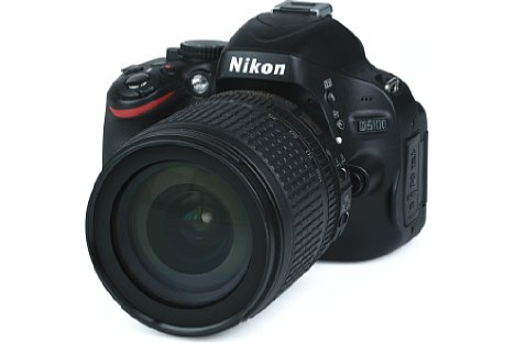 Bild Die Akkulaufzeit der Nikon D5100 steigt mit dem Firmwareupdate 1.02 von 660 auf stattliche 700 Aufnahmen. [Foto: MediaNord]