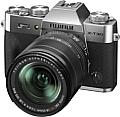 Fujifilm X-T30 II mit XF 18-55 mm. [Foto: Fujifilm]