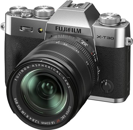 Bild Fujifilm X-T30 II mit XF 18-55 mm. [Foto: Fujifilm]