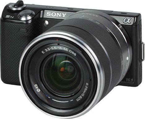 Bild Sony NEX-5N mit E 18-55 mm 3.5-5.6 OSS (SEL1855) [Foto: MediaNord]