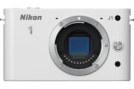 Nikon 1 J1 mit 1 Nikkor VR 10-30mm [Foto: Nikon]