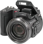 Digitalkamera Fujifilm FinePix 6900 Zoom [Foto: Fujifilm]