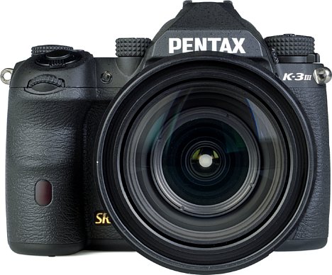 Bild Pentax bietet eine große Auswahl an APS-C-Objektiven, die aber größtenteils etwas älter sind. Selbst das zum Test verwendete HD DA 16-85 mm F3,5-5,6 ED DC WR kam bereits Ende 2014 auf den Markt. Die jüngsten Modelle stammen aus dem Jahr 2019. [Foto: MediaNord]