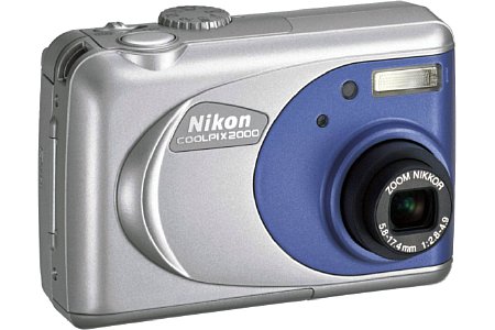 Digitalkamera Nikon Coolpix 2000 [Foto: Nikon]