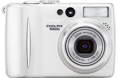 Digitalkamera Nikon Coolpix 5900 [Foto: Nikon Deutschland]