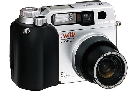 Digitalkamera Olympus C-2000 Zoom [Foto: Olympus]