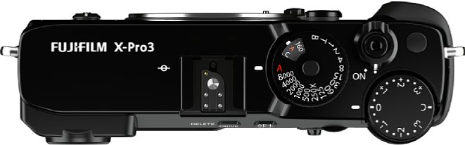 Bild Fujifilm setzt bei der X-Pro3 auf eine klassische Bedienung mit Einstellrädern für die Belichtungszeit, ISO-Empfindlichkeit und Belichtungskorrektur, die Blende wird am Objektiv eingestellt. [Foto: Fujifilm]