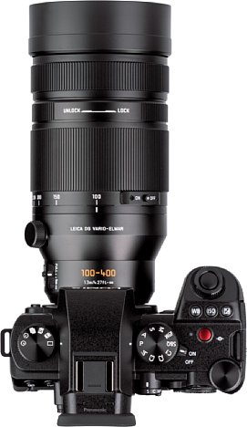 Bild Auch wenn das Panasonic Leica DG Vario-Elmar 100-400 mm 4-6.3 Asph. II Power OIS (H-RSA100400E) recht wuchtig wirkt, passt es dennoch sehr gut zur G9 II. [Foto: MediaNord]