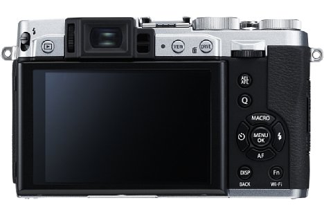 Bild Der klappbare 7,6-cm-Bildschirm der Fujifilm X30 erlaubt Aufnahmen auch aus tiefen oder hohen Positionen. [Foto: Fujifilm]