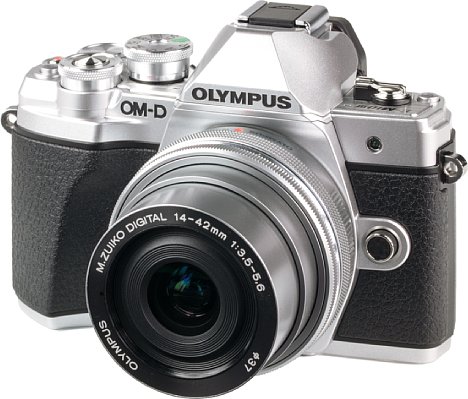 Bild Die Olympus OM-D E-M10 Mark III ist eine sehr kompakte spiegellose Systemkamera, die sich vor allem an Einsteiger richtet. [Foto: MediaNord]