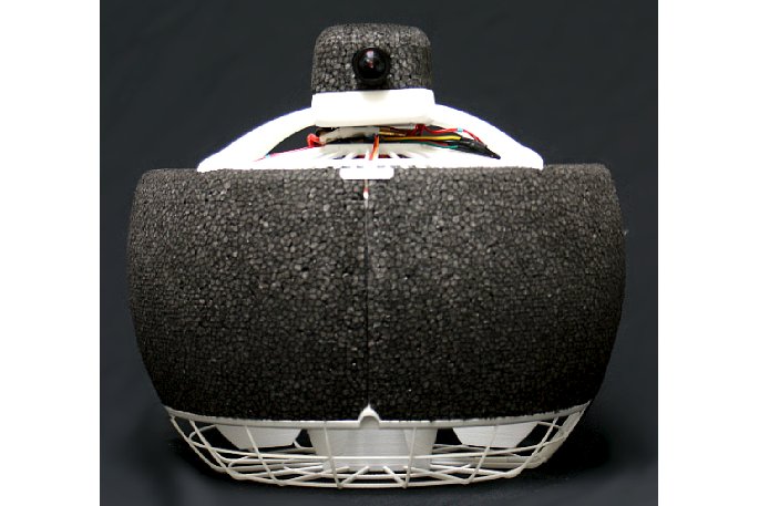 Bild So sieht ein aktueller, experimenteller Prototyp der Fleye Drone aus. Die Kamera sitzt hier nun probeweise oben statt außen am Hauptkörper. [Foto: GoFleye]