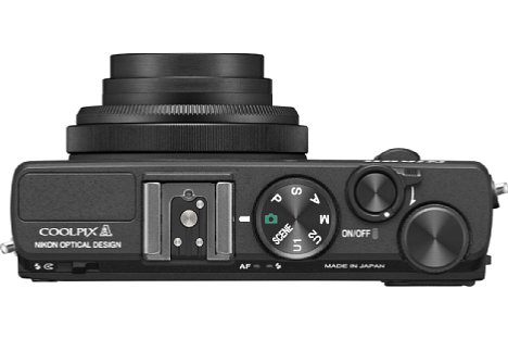 Bild Die Nikon Coolpix A ist sehr kompakt und wiegt lediglich knapp 300 Gramm. [Foto: Nikon]