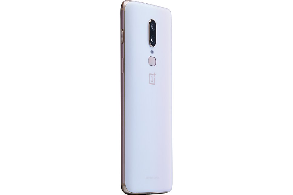 Bild Die Sonderedition Silk White des OnePlus 6 soll zu einem späteren Zeitpunkt nur in einer Version mit 8 GB Arbeits- und 128 GB Flash-Speicher erhältlich sein. [Foto: OnePlus]