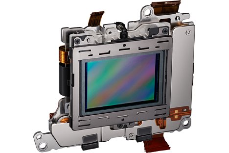 Bild Der 5-Achsen-Sensor-Shift-Bildstabilisator der Nikon Z 5 soll nach CIPA-Standard fünf Blendenstufen längere Belichtungszeiten ermöglichen als ohne Stabilisator.. [Foto: Nikon]