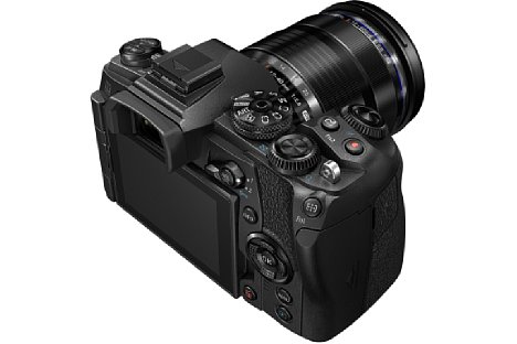 Bild Die Olympus OM-D E-M1 Mark II ermöglicht die Aufnahme von 4K-Videos (3.840 x 2.160) mit bis zu 30 Bildern pro Sekunde oder Cinema-4K (4.096 x 2.160) mit 24 Bildern pro Sekunde sowie Full-HD mit 60 Bildern pro Sekunde. [Foto: Olympus]