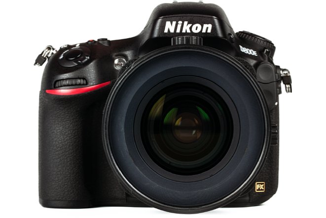 Bild Nikon 45 mm Tilt-Shift-Objektiv in der neutralen Position. [Foto: MediaNord]