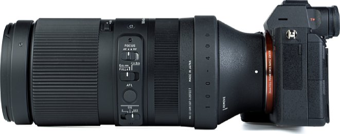 Bild Mit drei Schaltern und einer Taste lassen sich beim mit Sigma 100-400 mm F5-6.3 DG DN OS Contemporary die Fokuseinstellung und der Bildstabilisator kontrollieren. [Foto: MediaNord]