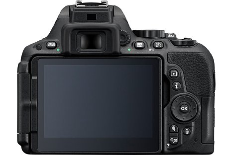 Bild Der 0,82-fach vergrößernde Spiegelreflexsucher der Nikon D5500 besitzt einen Näherungssensor, mit dessen Hilfe der Bildschirm automatisch abgeschaltet werden kann. [Foto: Nikon]