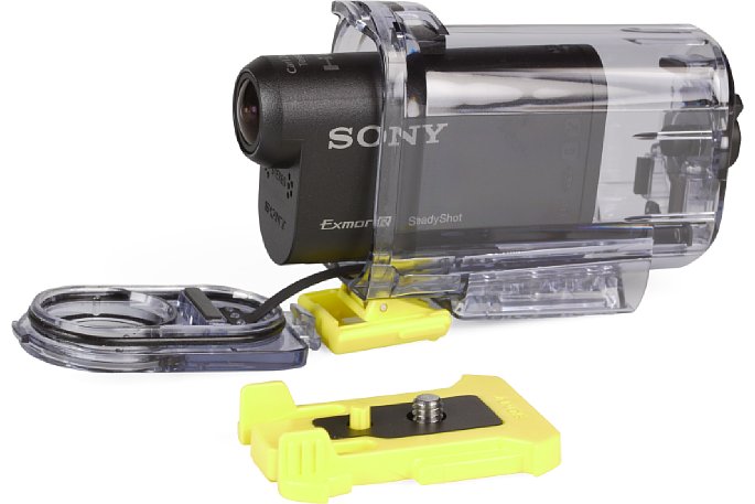 Bild Durch verschiedene Wechselplatten kann die Sony HDR-AS15 Action-Cam nahezu überall montiert werden. [Foto: MediaNord]