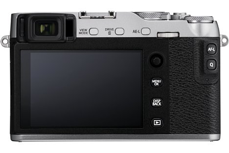 Bild Die Rückseite der Fujifilm X-E3 wirkt dank Touchscreen und reduzierten Tasten deutlich aufgeräumter und bietet zudem mehr Platz für den Daumen. [Foto: Fujifilm]