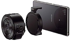 Die Aufsteckkamera SmartShot DSC-QX10 von Sony wertet fast jedes Smartphone zu Kompaktkamera auf. [Sony]