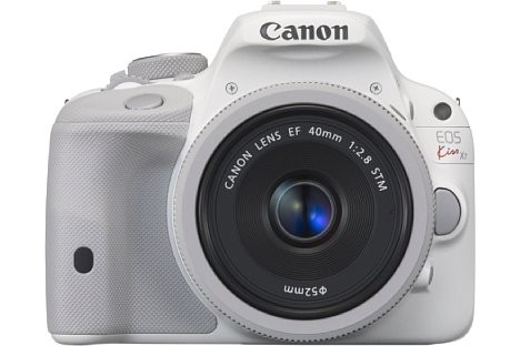 Bild Die weiße Canon EOS Kiss X7 ist mit einem passenden weißen EF 40mm 2.8 STM ausgestattet. [Foto: Canon]
