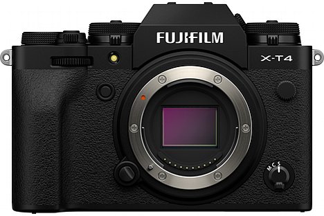 Bild Die Fujifilm X-T4 besitzt einen 26 Megapixel auflösenden APS-C-Sensor. Der in rückwärtig belichteter CMOS-Technologie aufgebaute Sensor besitzt einen X-Trans-Farbfilter und 2,16 Millionen Phasen-AF-Punkte. [Foto: Fujifilm]