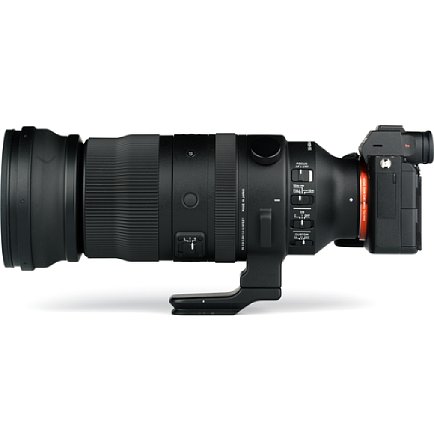 Bild Es ist empfehlenswert, die montierte Kamera/Objektivkombination mit dem Sigma 150-600 mm F5-6,3 DG DN OS Sports mit der Stativschelle auf einem Stativ zu montieren. [Foto: MediaNord]